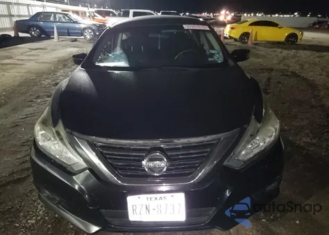 2018 Nissan Altima 2.5 z USA, uszkodzony, nr VIN 1N4AL3AP4JC172448